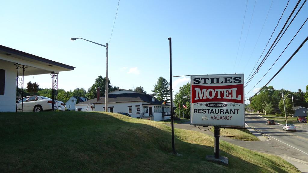 وودستوك Stiles Motel Hill View المظهر الخارجي الصورة