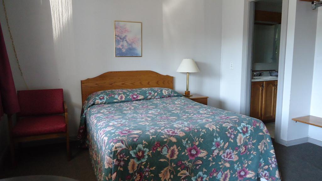 وودستوك Stiles Motel Hill View المظهر الخارجي الصورة